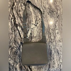 Shinola Detroit 11 wide 9 tall